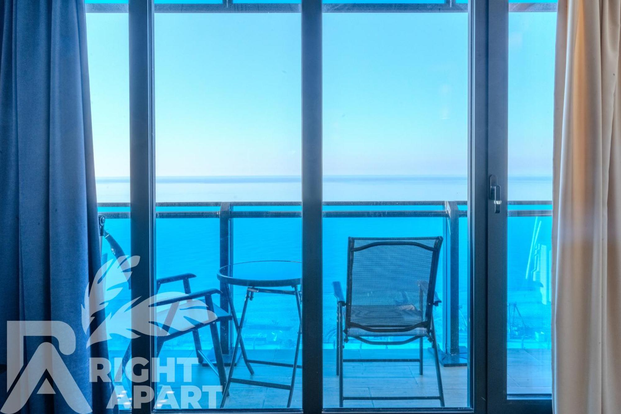 Orbi City Hotel Sea View บาทูมิ ภายนอก รูปภาพ