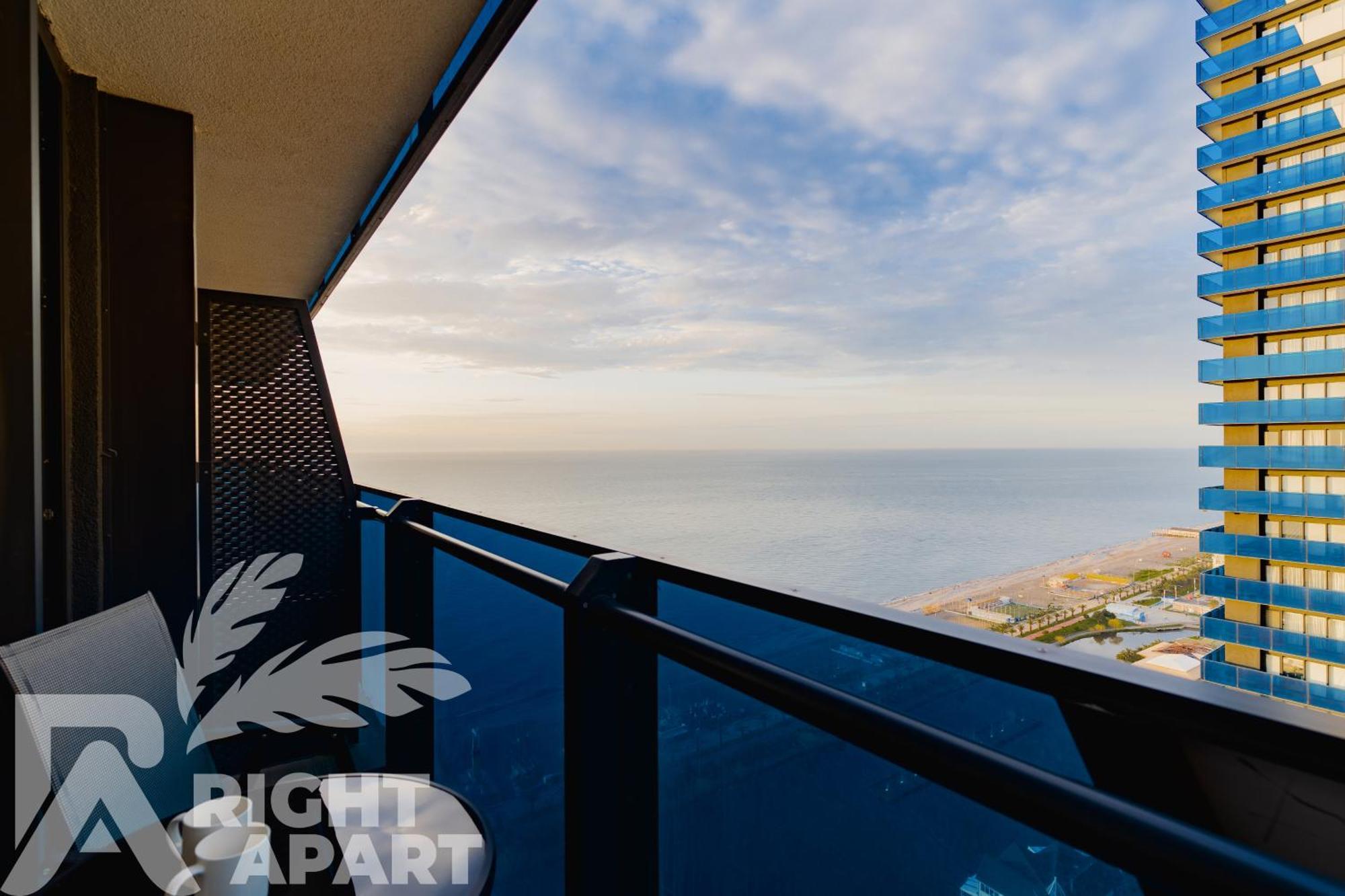 Orbi City Hotel Sea View บาทูมิ ภายนอก รูปภาพ