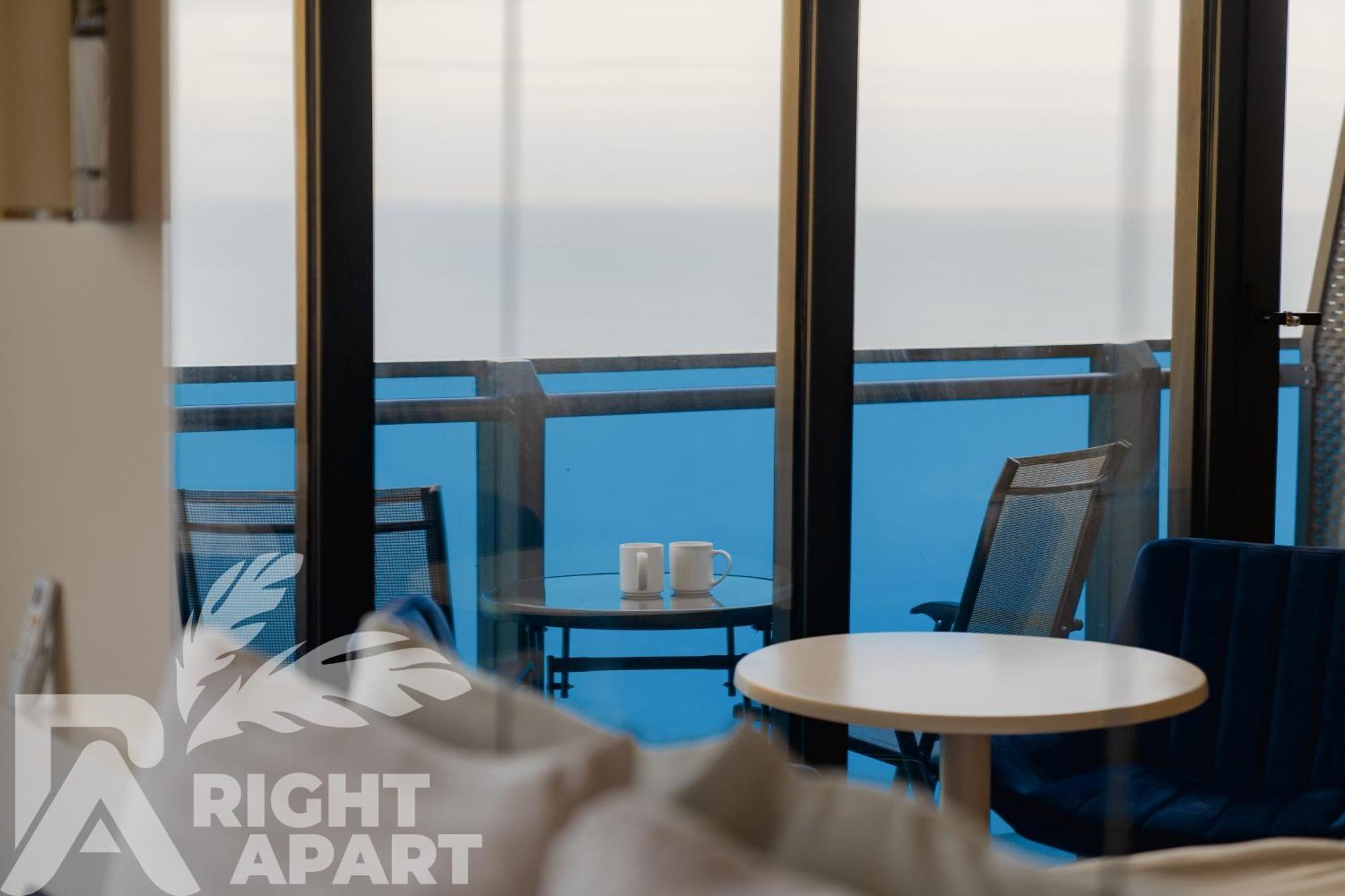 Orbi City Hotel Sea View บาทูมิ ภายนอก รูปภาพ